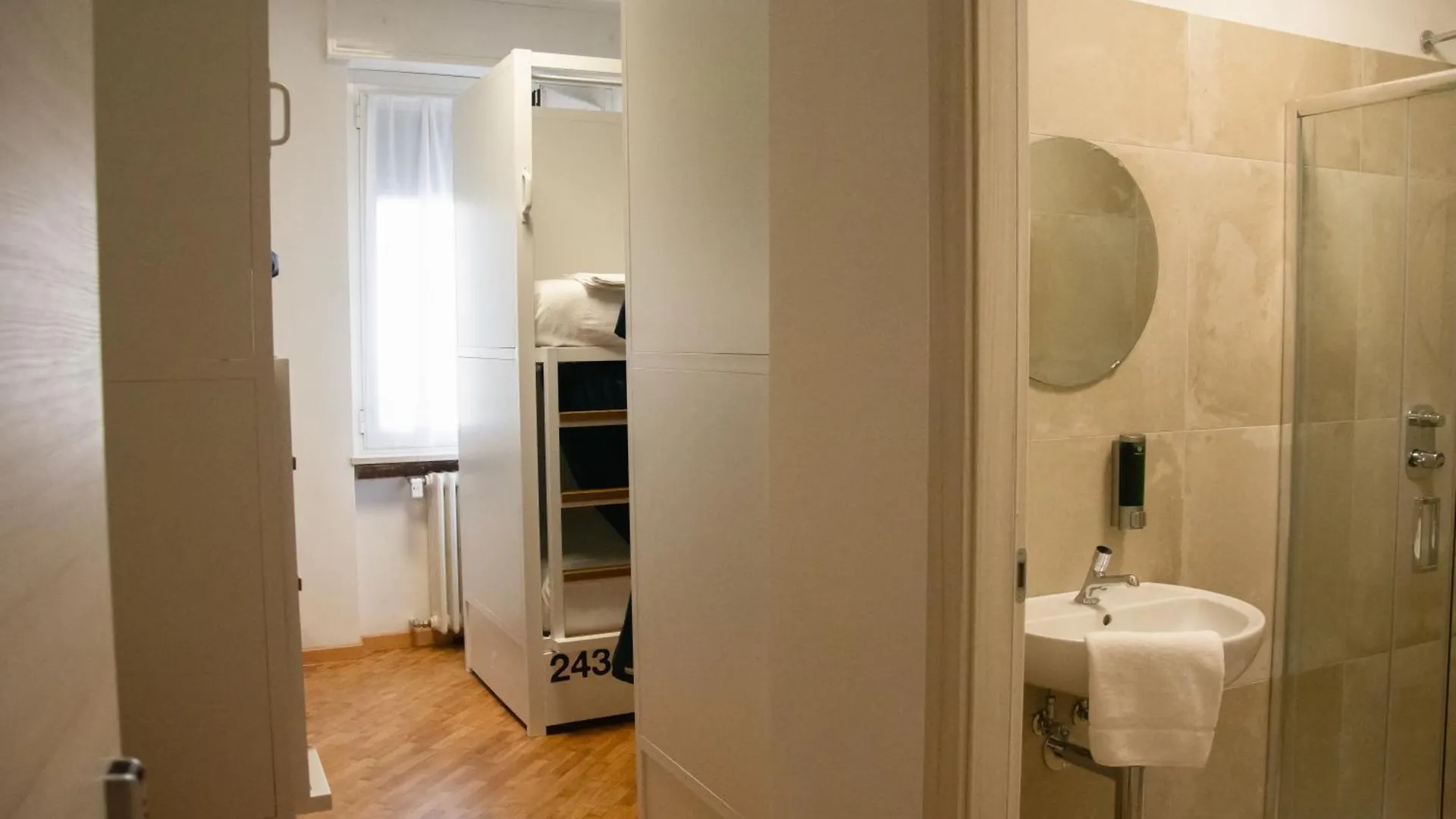 Bovisa Urban Garden Hostel Milan