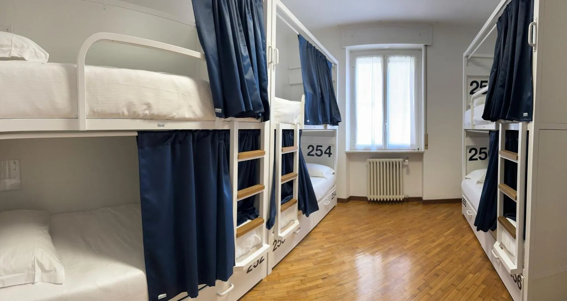 Bovisa Urban Garden Hostel Milan