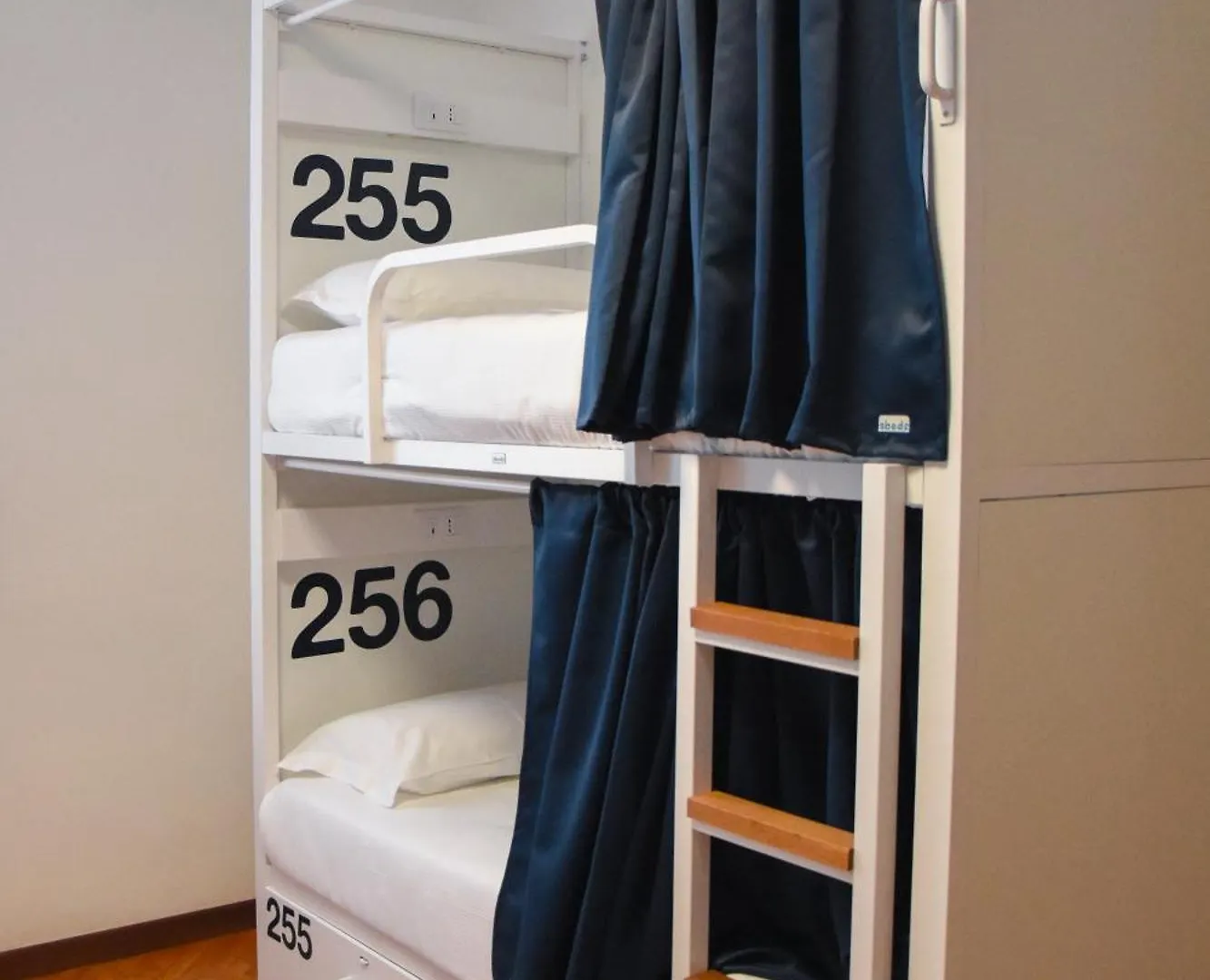 Bovisa Urban Garden Hostel Milan