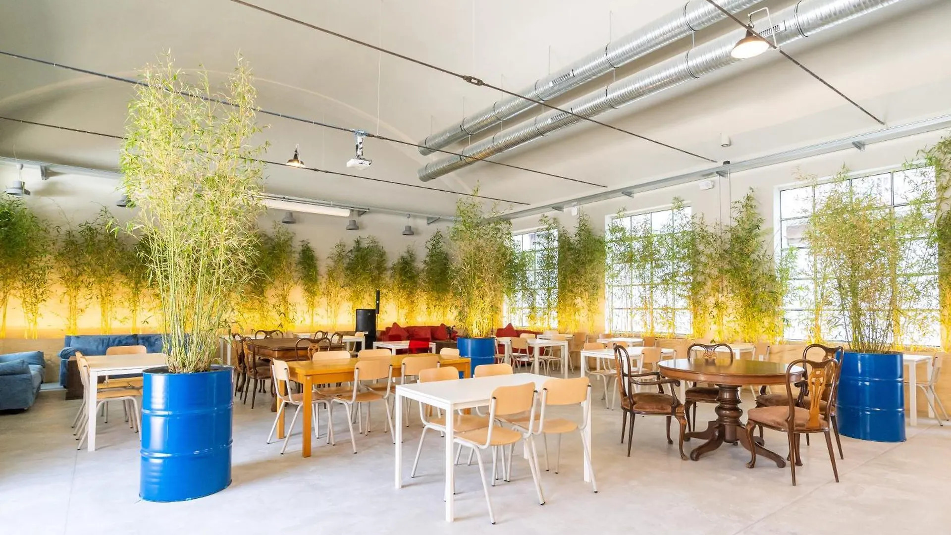 Bovisa Urban Garden Hostel Milan